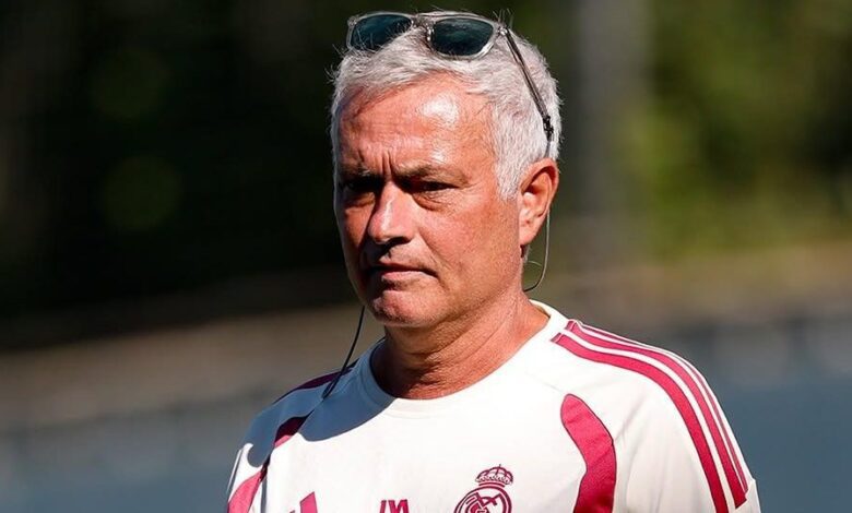 مورينيو يتمسك بلاعب ريال مدريد المنبوذ.. ما السر؟!