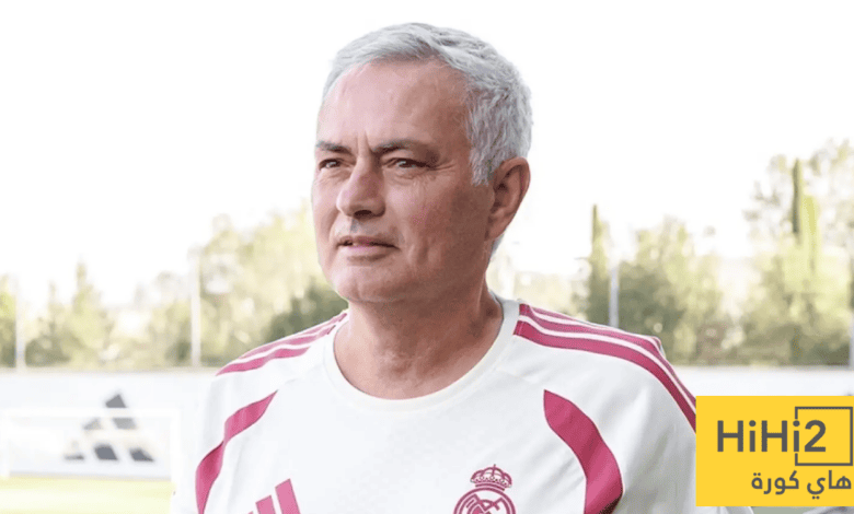 شاهد ردة فعل طريفة للاعبي ريال مدريد على أسلوب مورينيو الصارم!