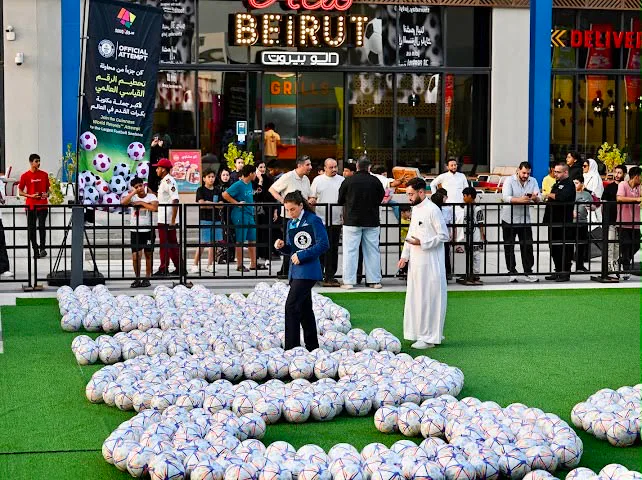 أبناء «بر جدة» يشاركون «سوق 7» في فعالية تسجيل رقمٍ قياسيٍّ عالميٍّ جديدٍ في موسوعة غينيس