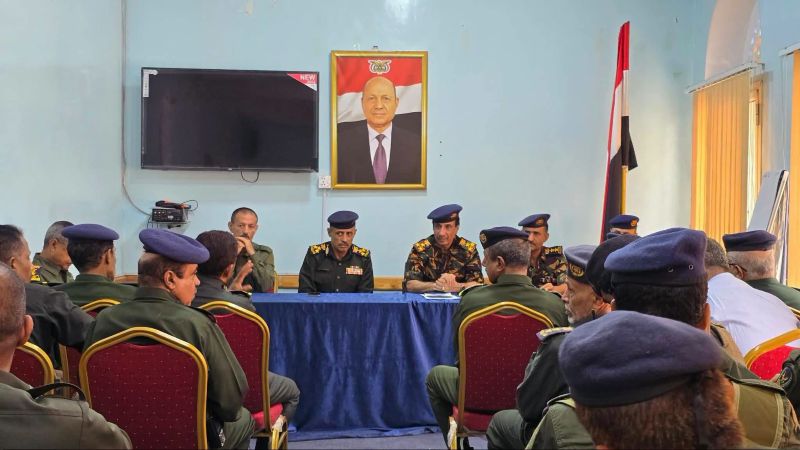 أجهزة الأمن ترفع الجاهزية الأمنية القصوى وتوسع الانتشار الميداني  بمحافظة تعز تنفيذاً لقرارات مجلس الدفاع الوطني
