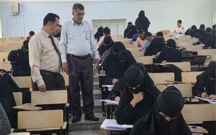 أجواء مستقرة تواكب امتحانات العلوم الإدارية بجامعة عدن