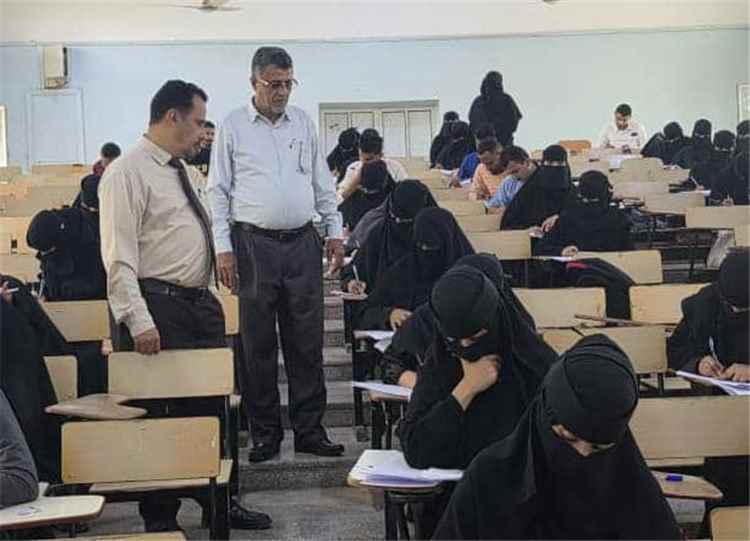 أجواء مستقرة تواكب امتحانات العلوم الإدارية بجامعة عدن