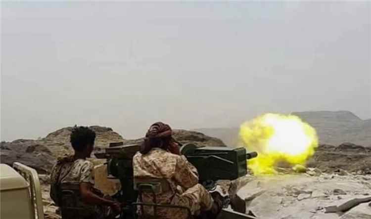 إحباط هجوم للحوثيين على جبهة الأزارق في الضالع