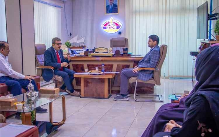 اتفاق عمل مشترك بين شركة النفط اليمنية وهيئة المواصفات والمقاييس لضبط معايرة محطات الوقود