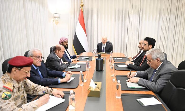 اجتماع طارئ يرسم ملامح المرحلة المقبلة.. مجلس الدفاع الوطني يعلن قرارات حاسمة لدعم معركة التحرير واستئناف تصدير النفط