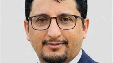 الأسدي لعبدالسلام محمد: من حوّل مطار صنعاء إلى منصة إيـ.ـرانية لا يحق له الحديث عن السيادة اليمنية