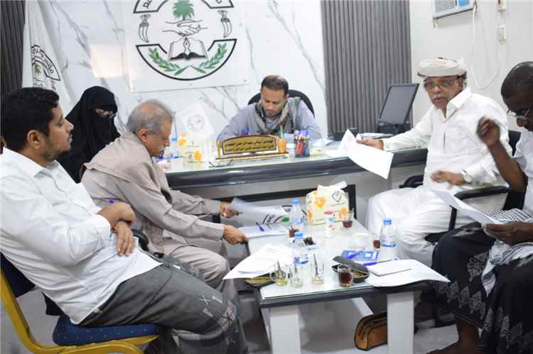 الأمانة العامة لمؤتمر حضرموت الجامع تعقد اجتماعها الدوري بالمكلا، وتقر آليات تشاور وتواصل مع القوى السياسية والمكونات المجتمعية