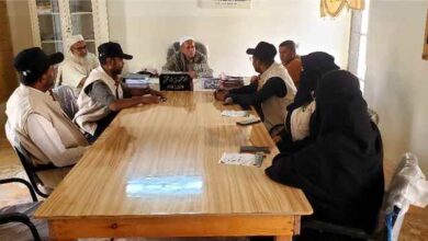الأمين العام للمجلس المحلي بمديرية القطن يلتقي وفدًا من مؤسسة عقول خضراء التنموية الزراعية