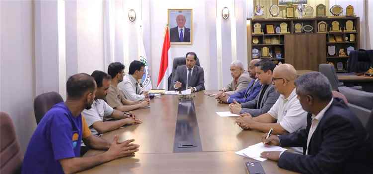 البكري يناقش مع منظمة "هلب كود" الإيطالية تقييم البرامج المشتركة في المحافظات المحرره