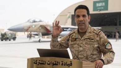 التحالف يعلن بدء حماية السفن في باب المندب.. وتحذير شديد اللهجة للحوثيين: الرد سيكون قاسيًا