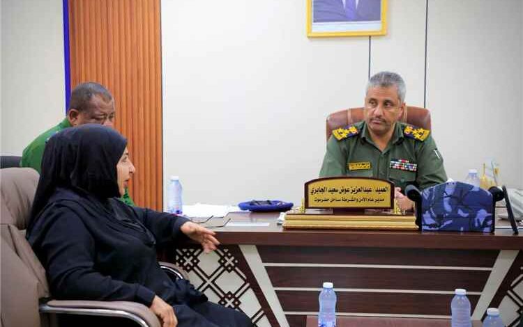 الجابري يبحث مع مدير عام إذاعة المكلا آفاق العمل المشترك في المجال الإعلامي