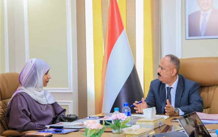 الجهاز المركزي للإحصاء ولجنة من رئاسة الوزراء يبحثان مع وزارة النقل قاعدة بيانات قطاع النقل والمواصلات والبيانات الإحصائية لدعم الحسابات القومية