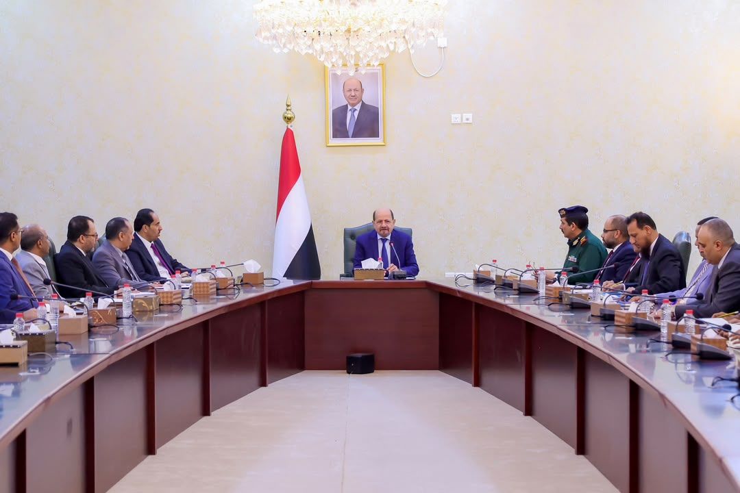 الحكومة تجتمع في عدن وتقف على آخر المستجدات