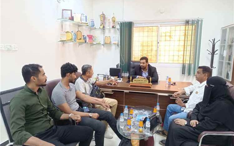 الدكتور بن نويصر يلتقي مؤسسة الطبيب الزائر التنموية لمناقشة تدخلاتها في القطاع الصحي بساحل حضرموت
