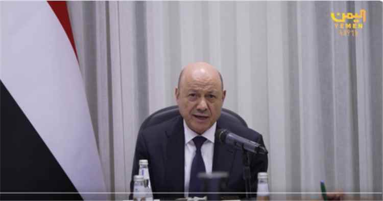 الرئيس العليمي: لن نسمح بانتهاك أجواء اليمن.. وسيادتنا خط أحمر