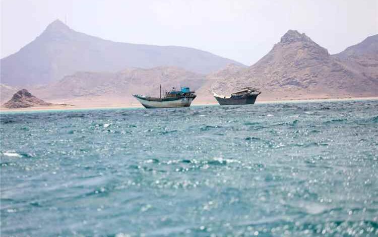 السعودية تبحث تشكيل تحالف دولي لحماية الملاحة في البحر الأحمر من هجمات الحـ.ـوثيين