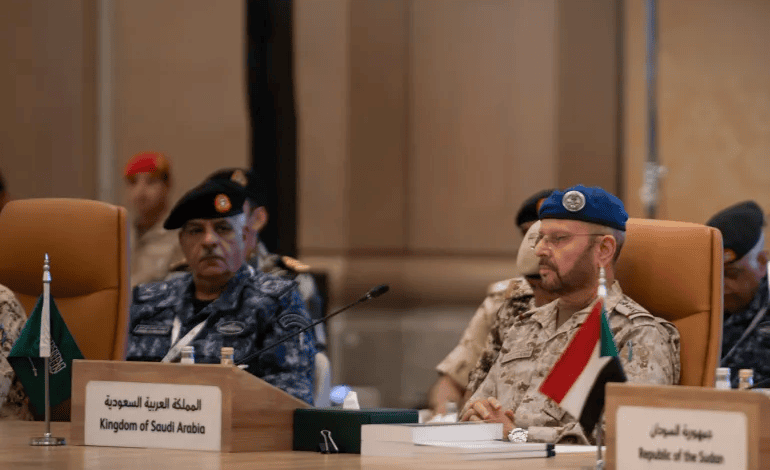 السعودية تقود تحالفًا دولياً دفاعيًا جديدًا.. 14 دولة تؤسس قوة لحماية باب المندب والبحر الأحمر .. تعرف على الدول المؤسسة
