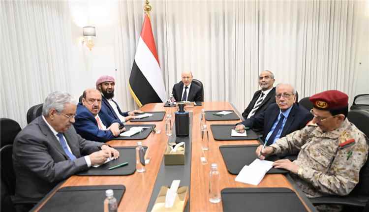 السلطة المحلية بأمانة العاصمة تؤكد أهمية توحيد الجهود والالتفاف حول مؤسسات الدولة