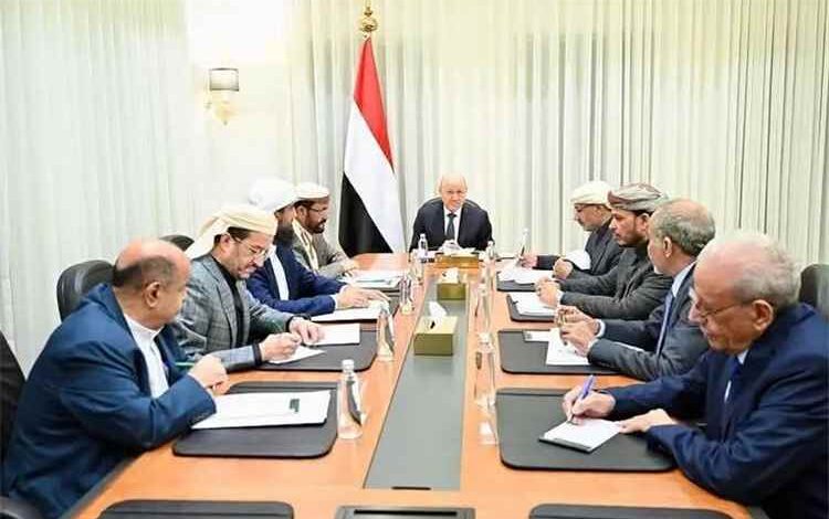 السلطة المحلية في إب تؤيد جهود الدولة في حماية السيادة الوطنية