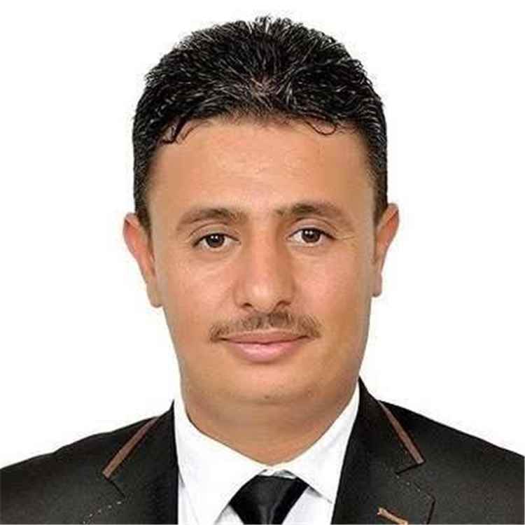 الصلاحي ينتقد التوسع في تعيين المستشارين بوزارة الإعلام ويحذر من أعبائهم المالية