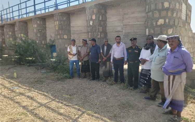 الصندوق الاجتماعي للتنمية يسلم مشروع قيد باحيد والقنوات الزراعية بمديرية حبان إلى السلطة المحلية