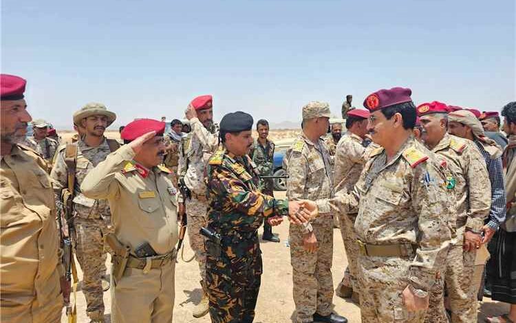 الفريق ركن طاهر العقيلي : وزارة الدفاع تدرس إنشاء كلية بحرية ومنطقة عسكرية مستقلة في شبوة