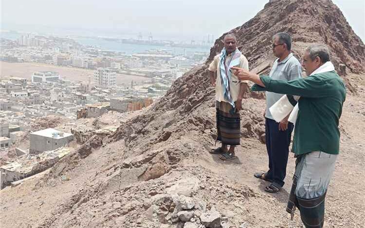 القلعة يتفقد مصدات الأمطار بالشريط الجبلي استعداداً لأي منخفضات جوية
