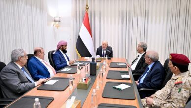 القوات المسلحة تتوعد بـ«الضرب بيد من حديد» ومجلس الدفاع يقر إجراءات عسكرية لحماية سيادة اليمن ويوحه برفع الجاهزية العسكرية