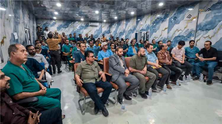 المحافظ القبة يشهد حفل إنجازات المستشفى الميداني سناح ويكرم بعثة الصليب الأحمر