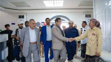 المحافظ بن الوزير يتفقد هيئة مستشفى شبوة العام ويؤكد استمرار دعم تعزيز  الخدمات الطبية للمواطنين.