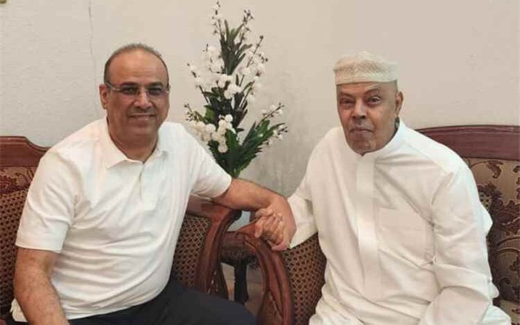 الميسري يزور الفريق الركن عبدالله عليوة وزير الدفاع الأسبق للاطمئنان على صحته
