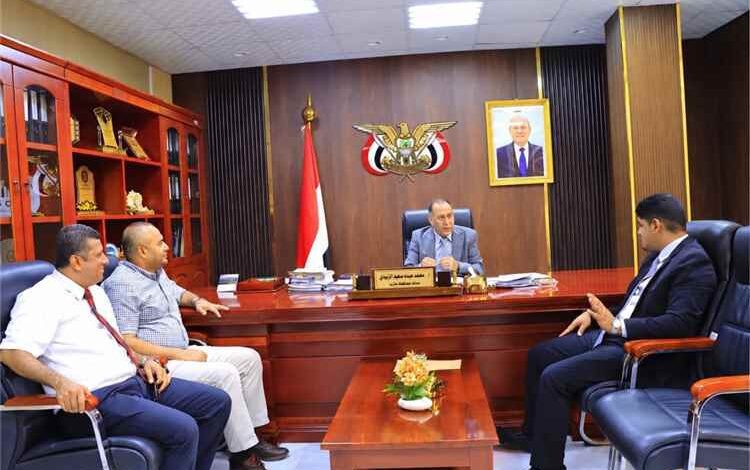 الوزير الأشول يبحث مع رئيس وحدة الشراكة بين القطاعين العام والخاص تعزيز التكامل المؤسسي وآليات تسريع المشاريع الاستثمارية ذات الأولوية