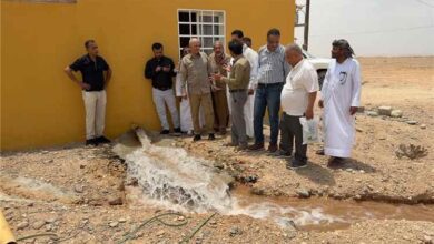 الوزير الشرجبي يتفقد حقل مياه فوري غرب مدينة الغيضة