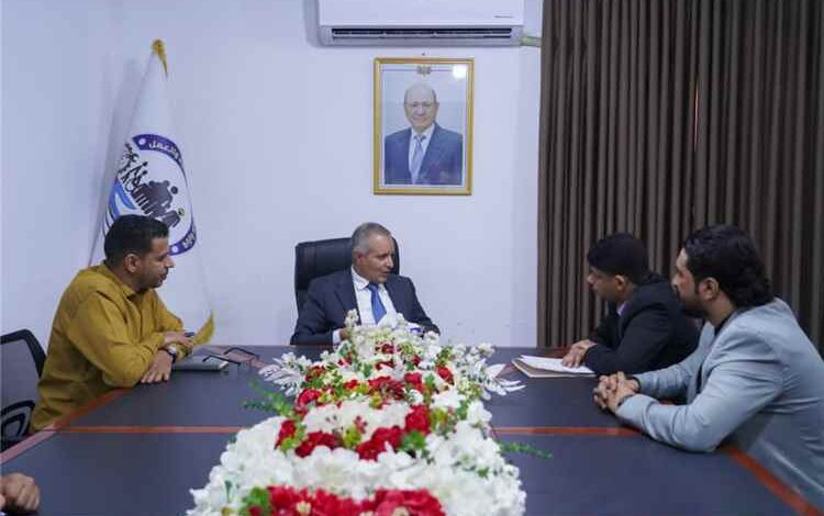 الوزير اليافعي يناقش تطوير منظومة البيانات الاجتماعية ويطلع على نشاط فرع نقابة المهندسين بحضرموت