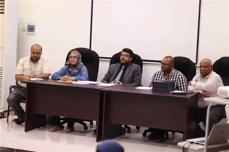 الوكيل المساعد لقطاع السكان يحضر حفل تخرج كوادر صحية مؤهلة في مجال رعاية حديثي الولادة