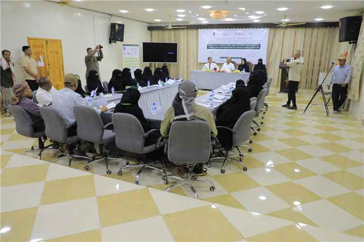 الوكيل جمعان بارباع يدشن ورشة لتعزيز مشاركة المرأة في صنع القرار المحلي