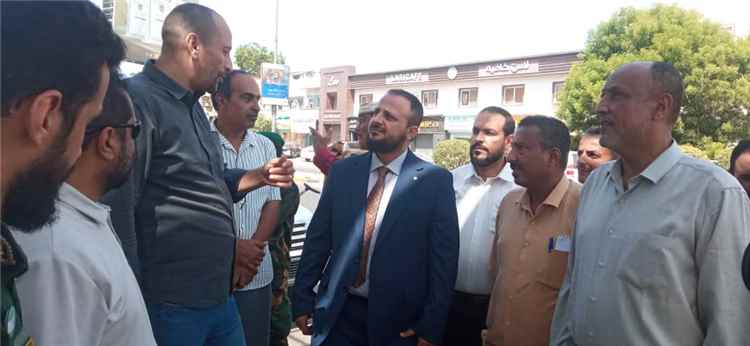 اليزيدي يتفقد المضخة المركزية للصرف الصحي بالمنصورة ويؤكد الاستعداد للتنسيق لمواجهة أي طارئ