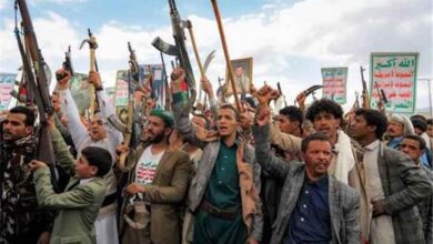 المشهد اليمني - انشقاق مفاجئ.. الحوثيون يحاصرون منزل قيادي كبير في صنعاء ويُحبسون أنفاس العاصمة