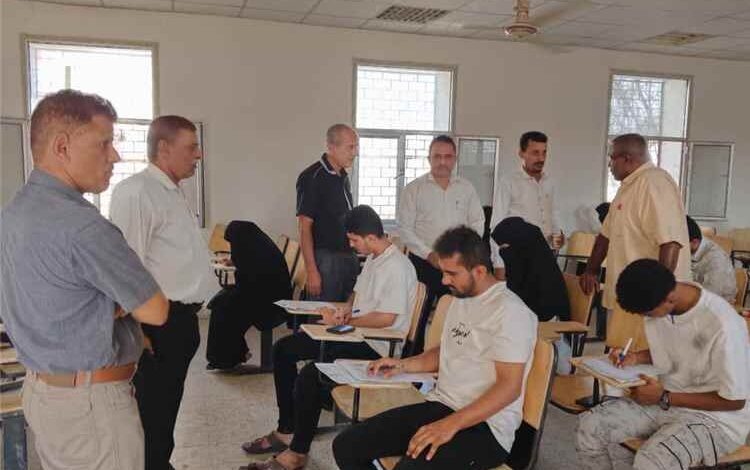 انطلاق امتحانات الفصل الدراسي الثاني بكلية ردفان الجامعية بجامعة لحج