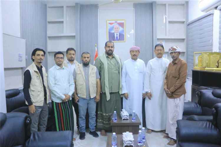 بارباع والجهوري يطلعان  على خطة مؤسسة "الناصر" لتأهيل الاستاد الأولمبي بسيئون