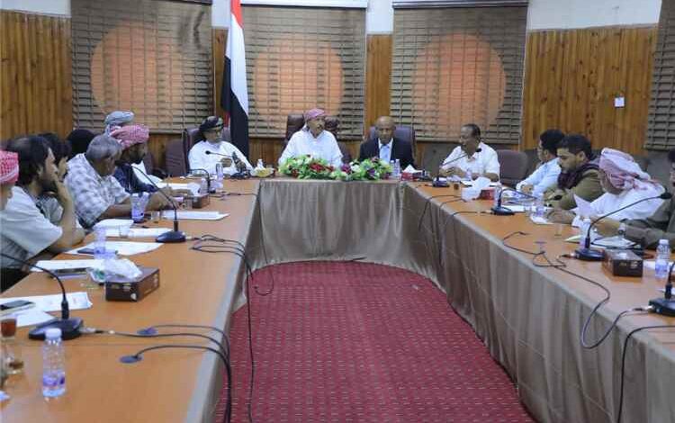بارباع يترأس اجتماعًا بقيادات السلطات المحلية وعدد من المكاتب التنفيذية بوادي وصحراء حضرموت لاستكمال التحضيرات التأسيسية للمجلس التنسيقي الأعلى