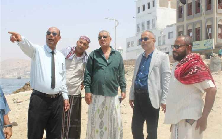 باعامر وباسعد يتفقدان الجاهزية النهائية لانطلاق فعاليات “بندر يعقوب” ضمن مهرجان موسم “نجم البلدة” بالمكلا