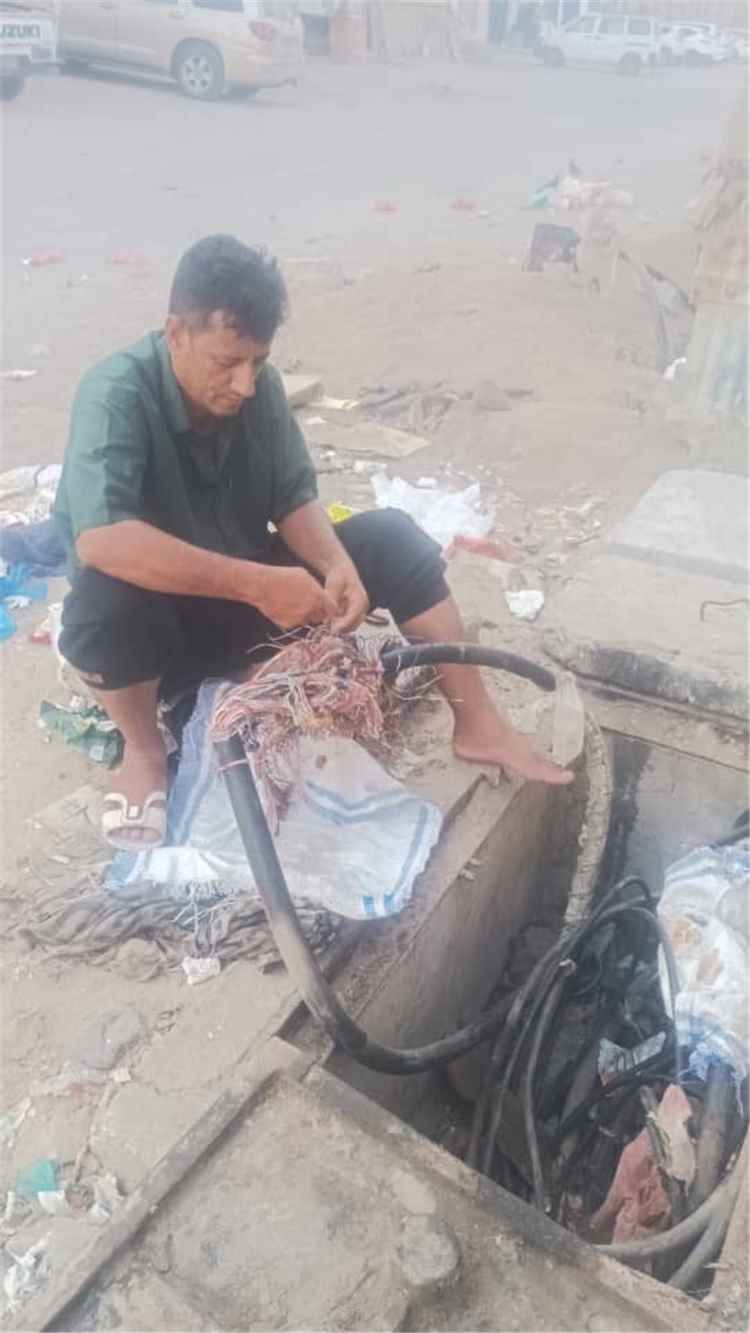 بتوجيهات الوزير باصرة.. الاتصالات تعيد خدمة الهاتف للمنصورة بعد حريق الكابينة