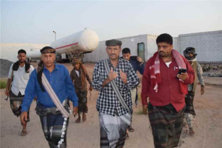 بتوجيهات محافظ أبين.. اللجنة الميدانية لتثبيت أسعار الغاز تواصل أعمالها في أحور وخبر المراقشة