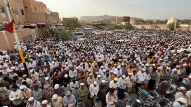 بحضور رسمي وشعبي كبير.. حضرموت تودع الشيخ العلامة المفتي علي بن سالم بكير باغيثان في تشييع مهيب بمدينة تريم
