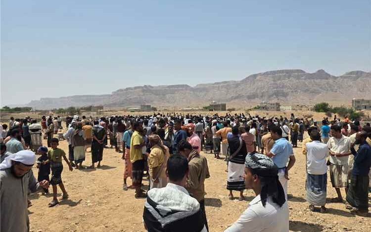 بحضور مدير عام المديرية.. الروضة تودّع ابنها البار سمير القباص في مشهد جنائزي مهيب