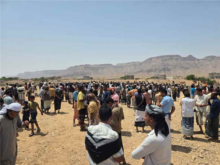 بحضور مدير عام المديرية.. الروضة تودّع ابنها البار سمير القباص في مشهد جنائزي مهيب
