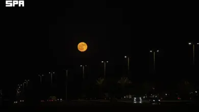 بدر يوليو يُزيّن سماء الحدود الشمالية ويستقطب هواة الرصد والتصوير