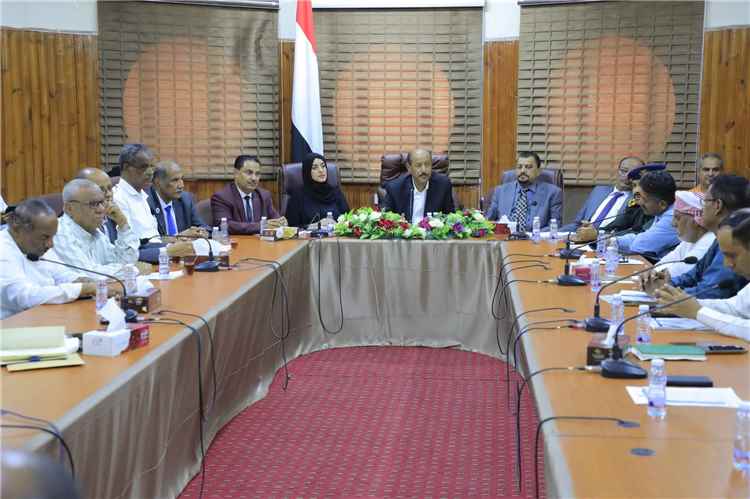 برئاسة الوكيل بارباع تنفيذي وادي وصحراء حضرموت يناقش الحساب الختامي لعام 2025 ويستعرض أداء المكاتب التنفيذية والخدمية