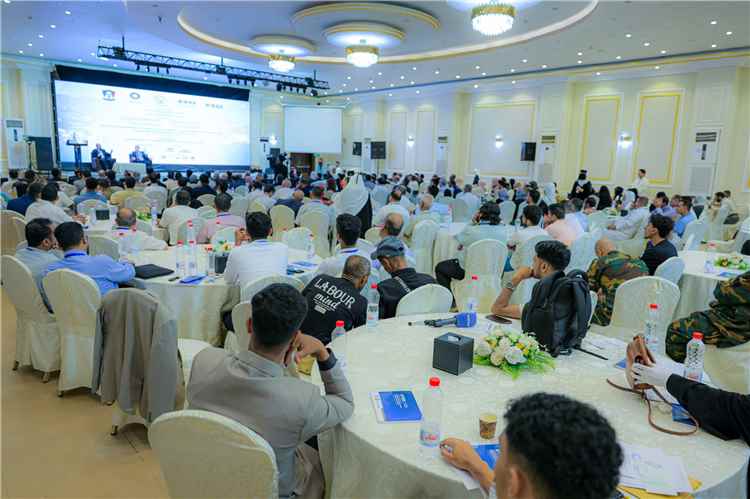 برعاية رئيس الوزراء.. انطلاق المؤتمر الدولي الأول للتحول الرقمي والابتكار بعدن